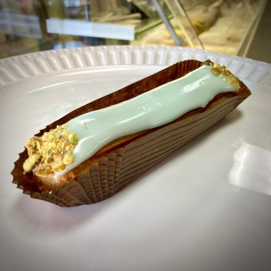 Éclair pistache